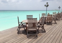 Bí quyết du lịch bụi ở thiên đường biển Maldives