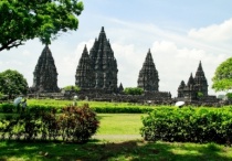 Di sản tôn giáo độc đáo tại Yogyakarta