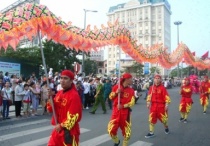 Lễ hội đường phố quốc tế rộn rã cả cố đô Huế