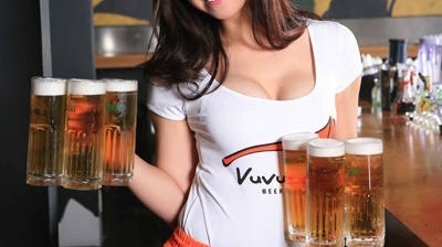 Thưởng thức bia tại Beer Club