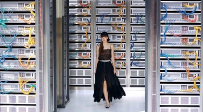 Chanel đưa công nghệ số lên sàn diễn thời trang Xuân-Hè 2017