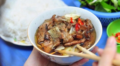 Địa chỉ thưởng thức món bún chả ngon tuyệt ở Hà Nội