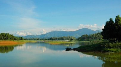 Hồ Đồng Mô - điểm đến đầy thơ mộng gần Hà Nội
