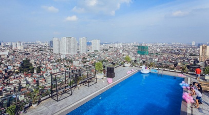 Pool party tại bể bơi view đẹp nhất Hà Nội