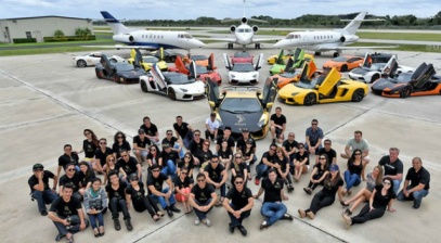 Gia Lai Team khoe dàn siêu xe Lamborghini khủng trên đất Mỹ