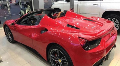 Cận cảnh Ferrari 488 Spider 'xông đất' Việt Nam trong năm 2017