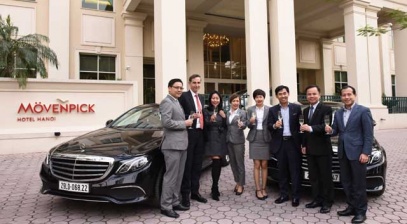 Khách sạn Mövenpick Hà Nội đưa đón du khách bằng Mercedes-Benz E200