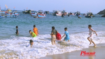 6 bãi tắm trong xanh tại Quy Nhơn