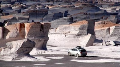 Chiêm ngưỡng cánh đồng đá bọt tuyệt đẹp ở Argentina