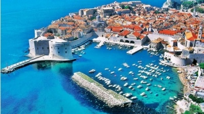 Du khách Đức bị truy bắt ở Croatia vì khỏa thân