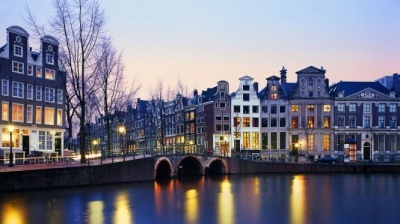 Khám phá một Amsterdam khác