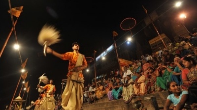 Ngày và đêm nơi cổ thành Varanasi