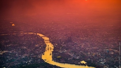 Vẻ đẹp London về đêm từ độ cao gần 2.000 m