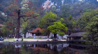 Cuối năm đi lễ tạ chùa Thầy