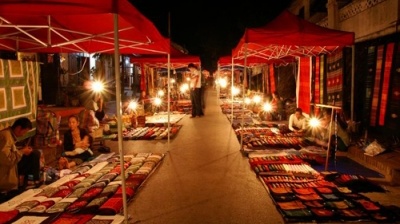 Đi chợ ba phiên ở Luang Prabang