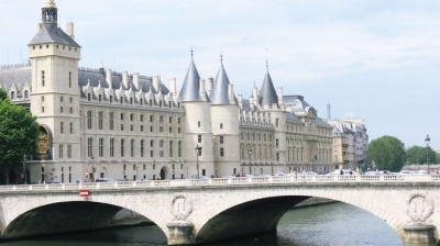 Ghé thăm dòng sông Seine thơ mộng của Paris