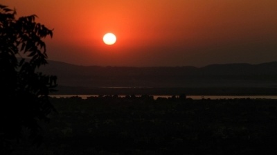 Hoàng hôn trên đỉnh Mandalay