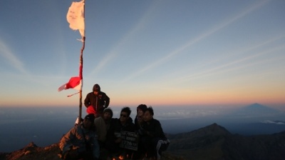 Những bước chân lên đỉnh Gunung Rinjani