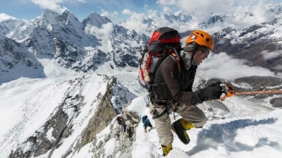 Những người hùng thầm lặng trên đỉnh Everest