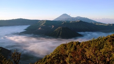 Thử sức leo núi lửa Bromo ở Indonesia