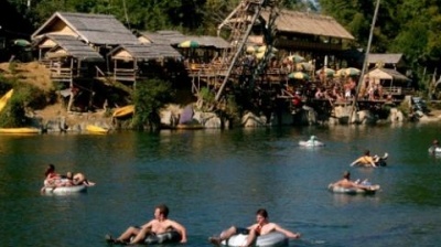 Vang Vieng - nơi xả hơi, chơi và cười